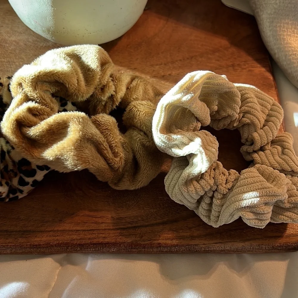 4 Piece Pattern Scrunchies